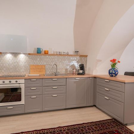 Ferienwohnung Altes Salzgewoelbe Badgasse Gmunden Exterior foto