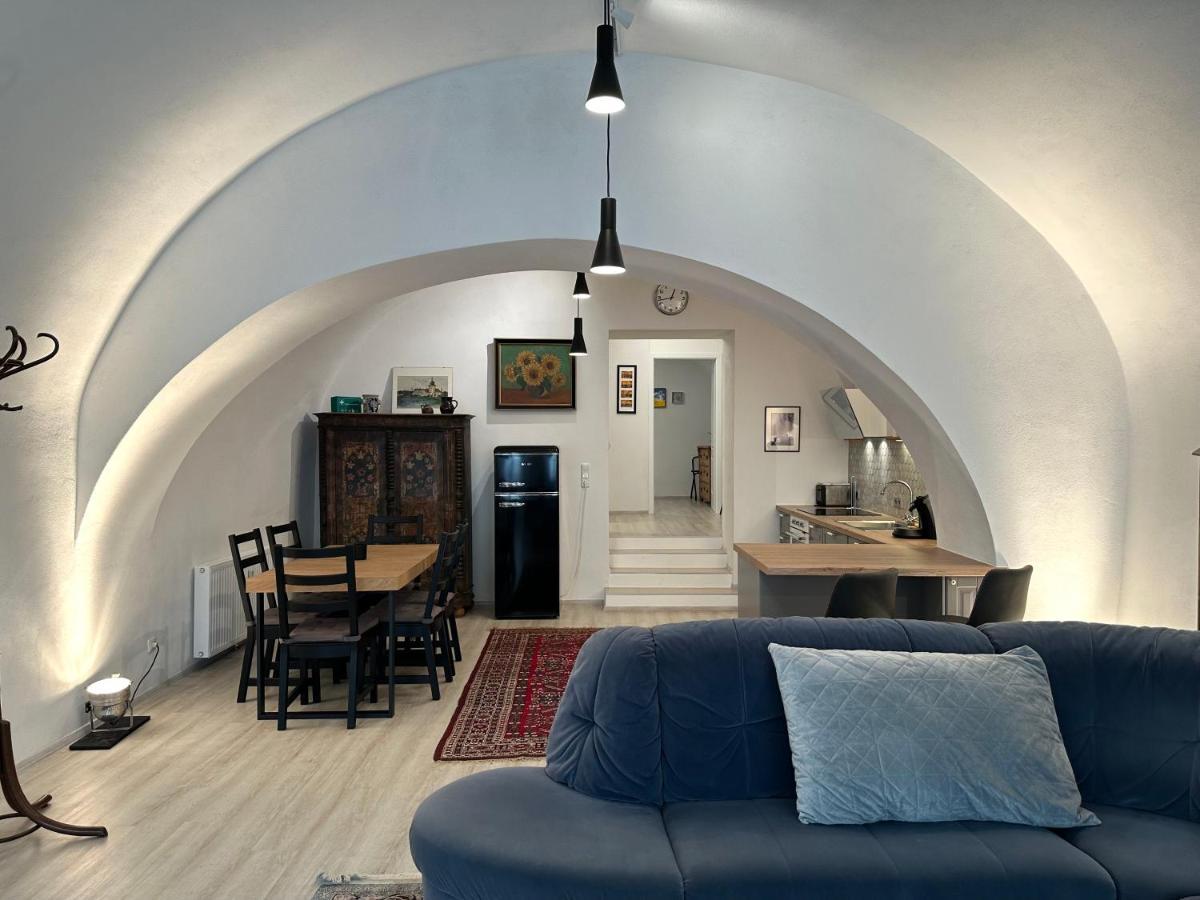 Ferienwohnung Altes Salzgewoelbe Badgasse Gmunden Exterior foto